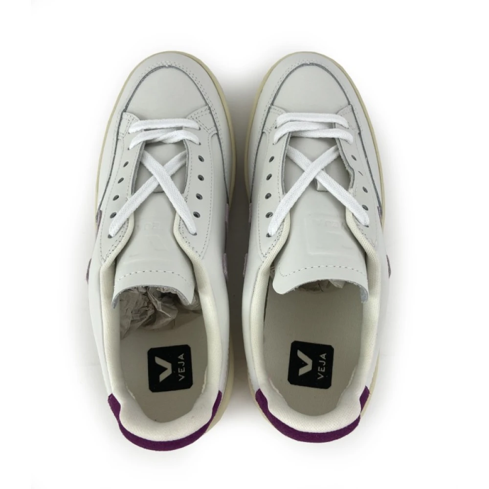 Veja Witte Sneakers met Roze V en Magenta Hiel White Dames
