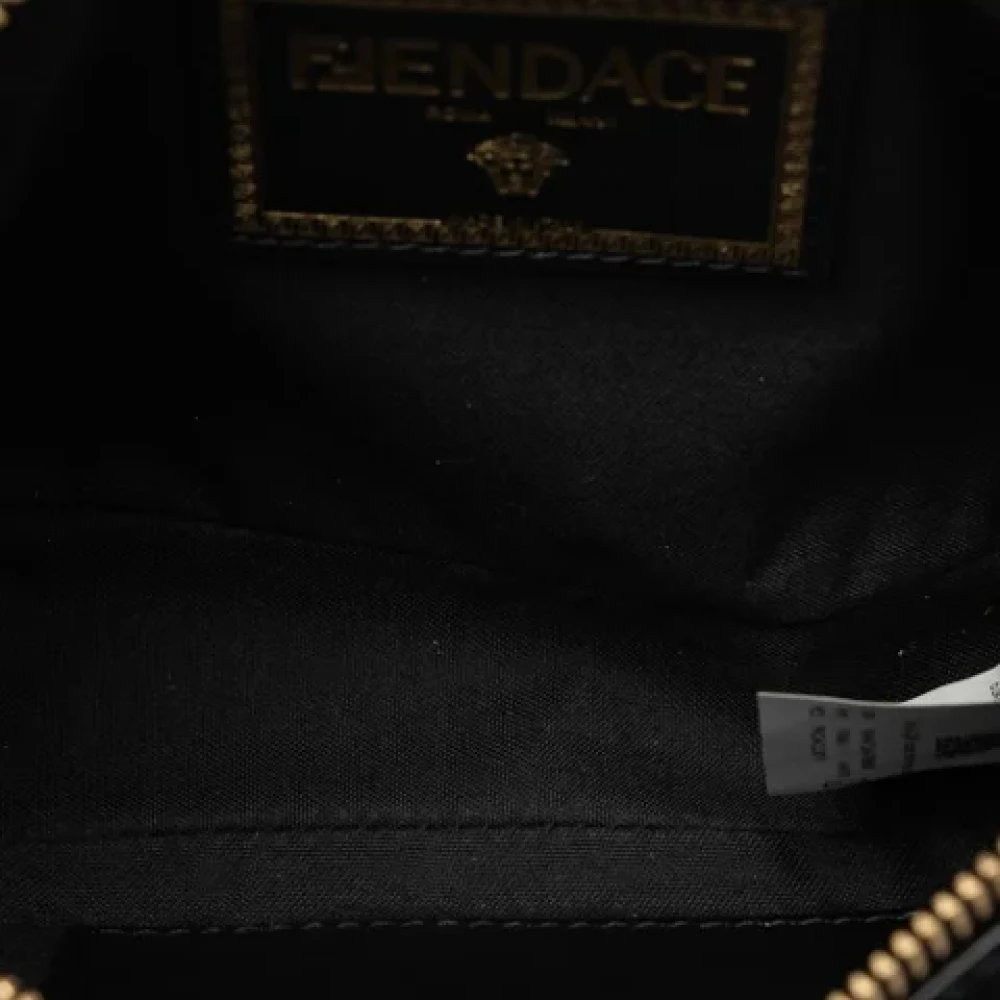 Fendi Vintage Pre-owned Leather shoulder-bags Black Dames