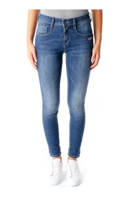 94NENA Skinny Jeans