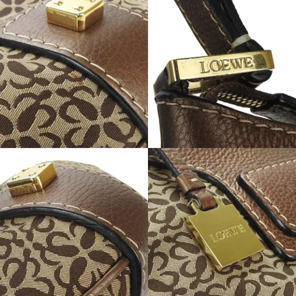 Loewe Pre-owned Canvas shoulder-bags Brown Dames