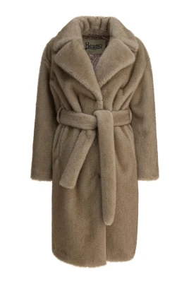 Damjacka & Kappa Beige AW25