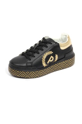 vegan-leather-shoes-in-black-gold
