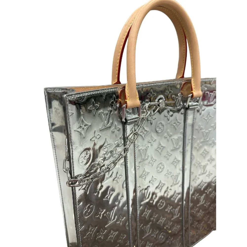 Louis Vuitton Vintage Pre-owned Fabric handbags Gray Dames