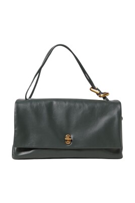 elegant-shoulder-bag-with-magnetic-clasp