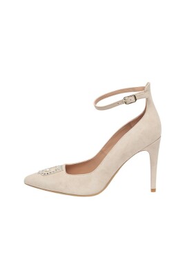 elegant-vickie-153-heels-in-terra