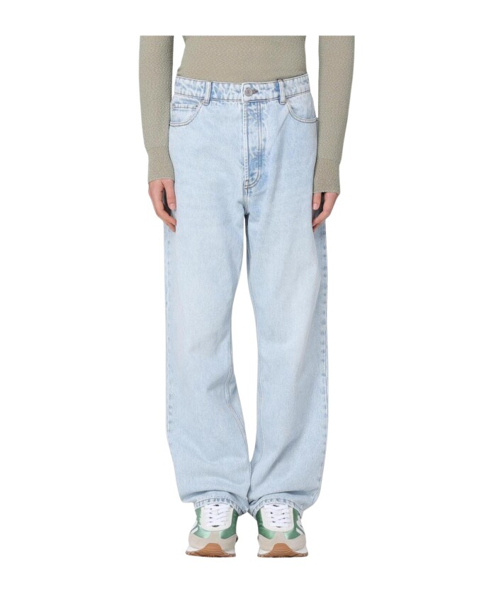 lostsiddende-lysvask-bla-jeans-maend