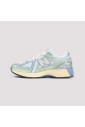 blue-sneakers-for-women-ss25