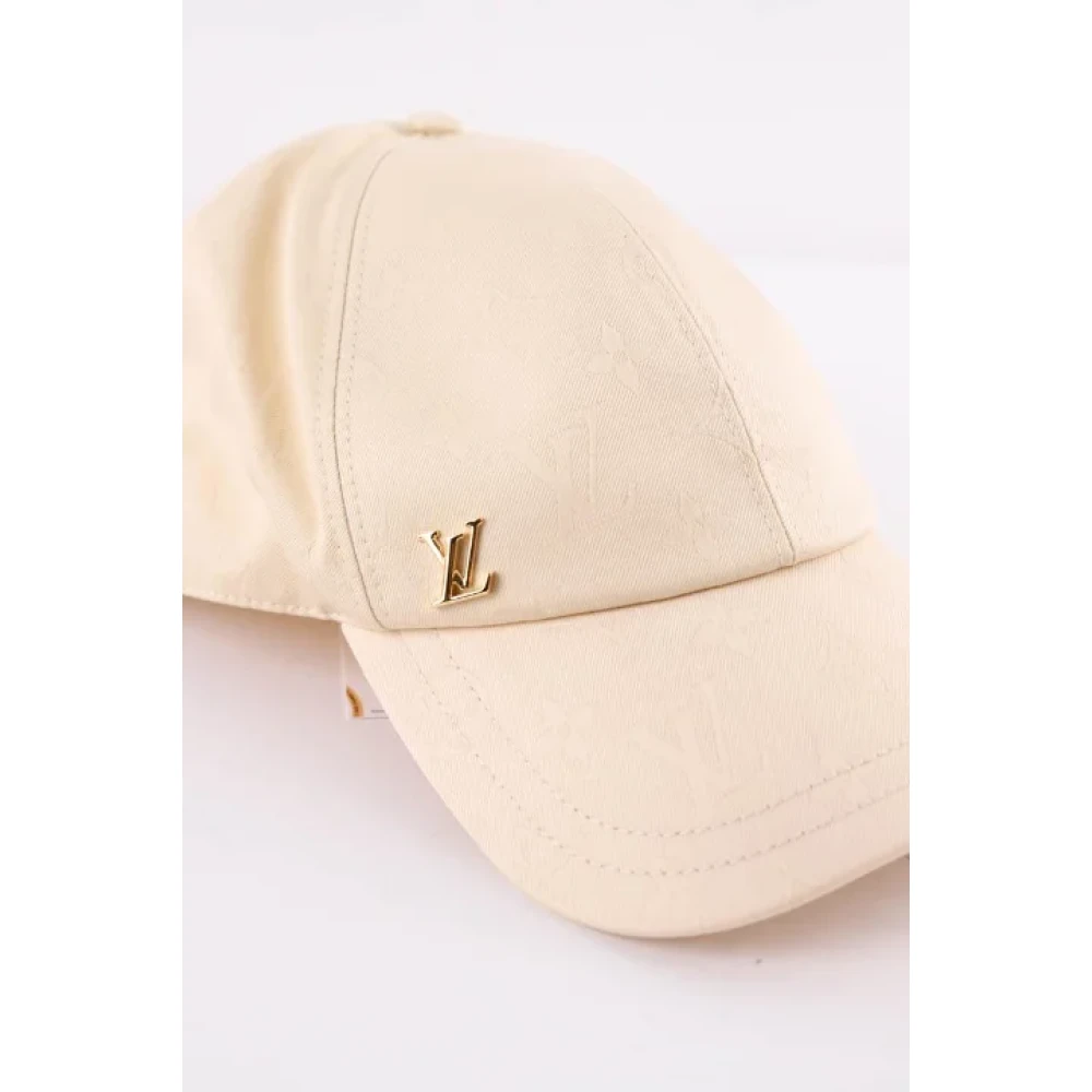 Louis Vuitton Vintage Pre-owned Cotton hats Beige Dames