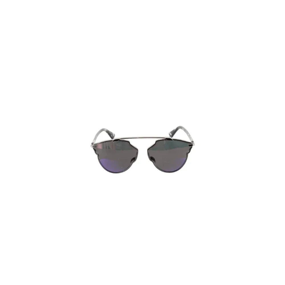 Pre-owned Fabric sunglasses