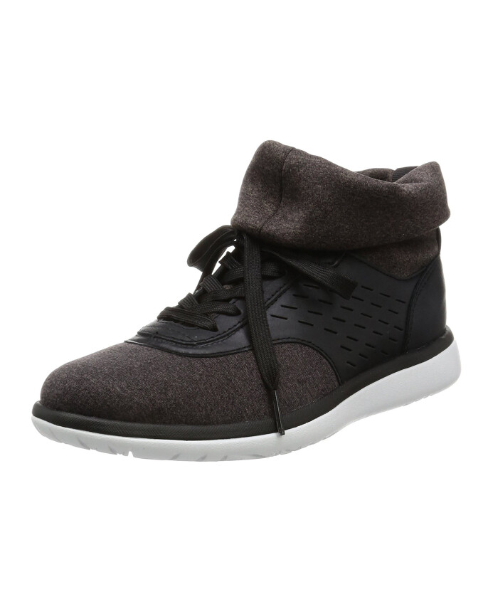 baskets-a-lacets-noires-and-grises