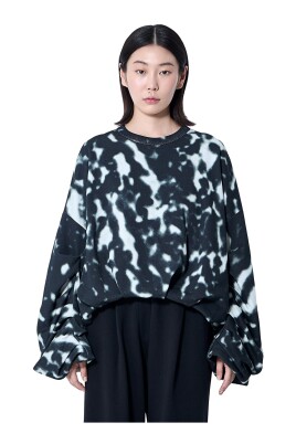 tie-dye-crewneck-sweatshirt