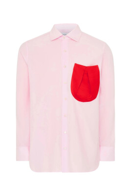 chemise-rose-avec-poche-et-boutons