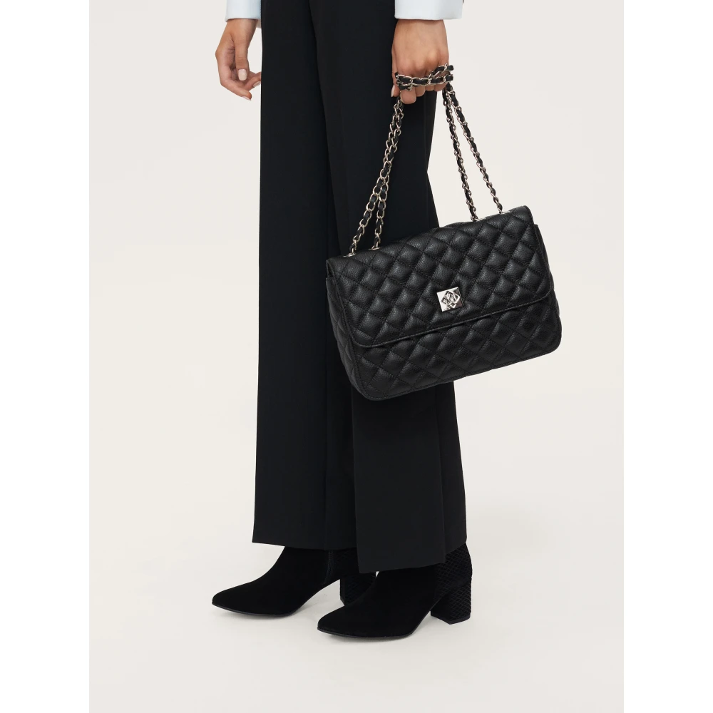 Kazar Gewatteerde tas met een ketting verweven met een leren band Black Dames