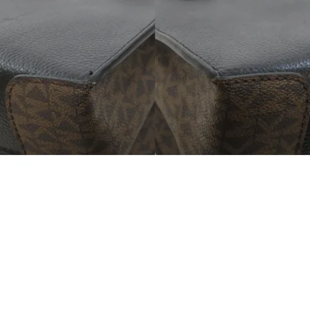 Michael Kors Pre-owned Plastic handbags Black Dames