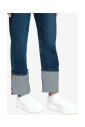 jean-en-denim-a-coupe-decontractee