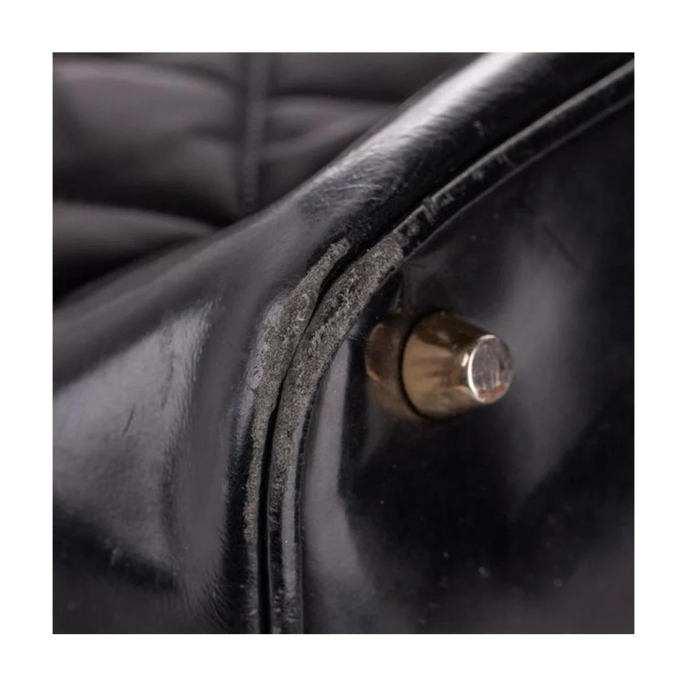 Burberry Gewatteerde Nylon Tote met Gespdetail Black Dames