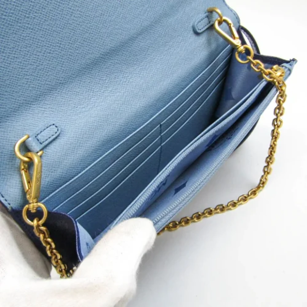 MCM Pre-owned Leather wallets Blue Dames
