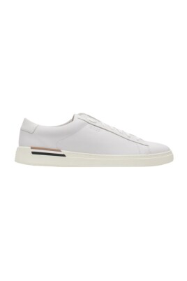 classic-leather-sneaker-in-white