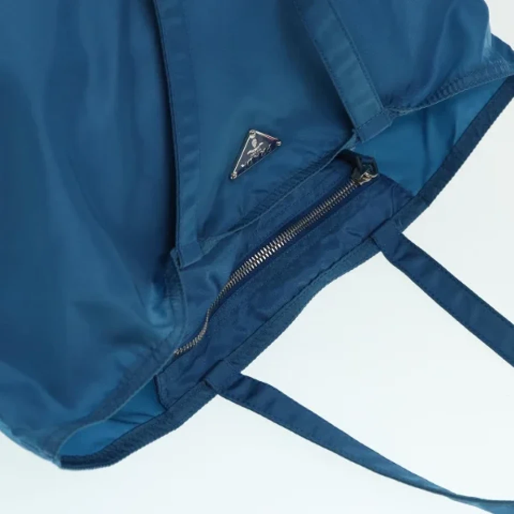 Prada Vintage Pre-owned Nylon totes Blue Dames