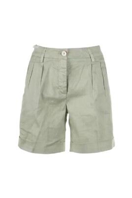 shorts-bermuda-vert-coupe-elegante