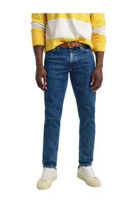 Slim tvättade jeans
