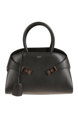 black-bags-hug-th