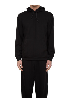 black-sweatshirt-stylish-casual-fashion-clothing