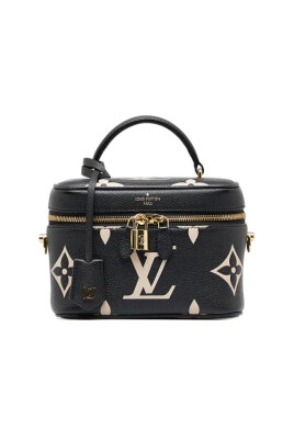 Köp mode från Louis Vuitton Vintage online hos Miinto