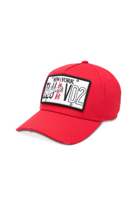 casquette-elegante-avec-visiere