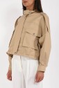 veste-courte-avec-col-haut