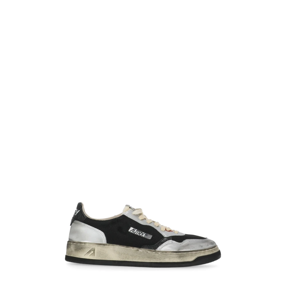 Autry Zwarte Leren Sneakers met Geborduurd Logo