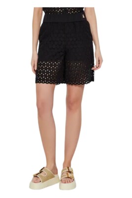 black-trousers-regular-fit
