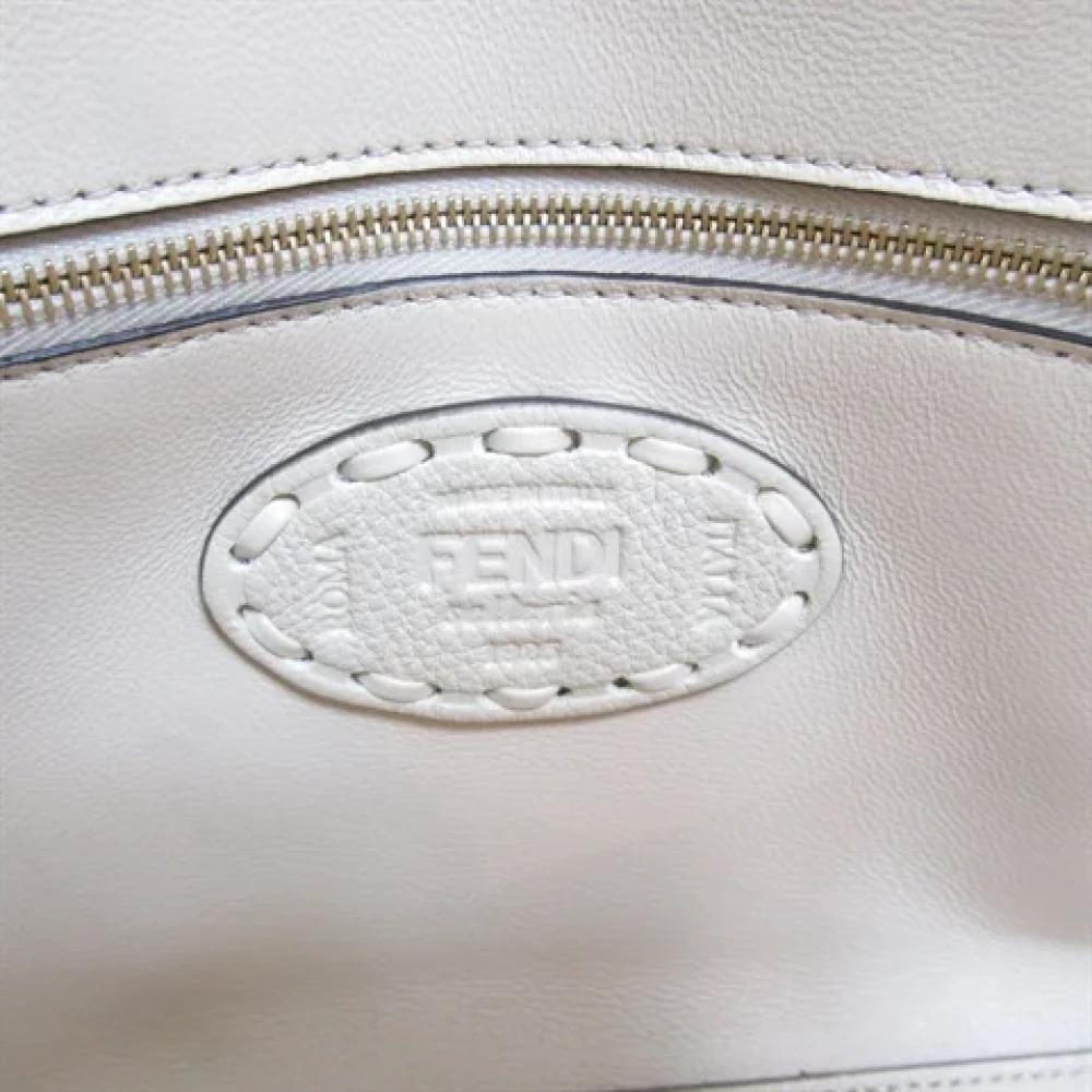 Fendi Vintage Pre-owned Leather crossbody-bags White Dames