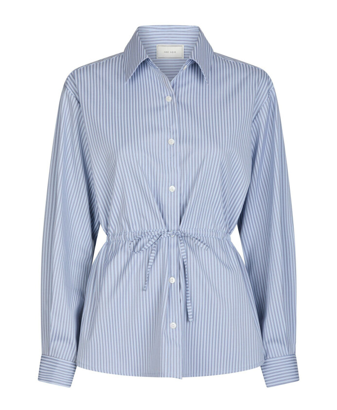 striped-shirt-light-blue