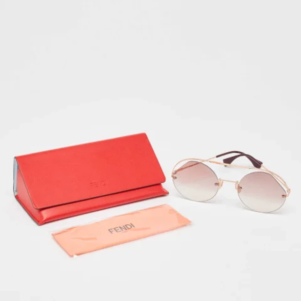 Fendi Vintage Pre-owned Acetate sunglasses Pink Dames