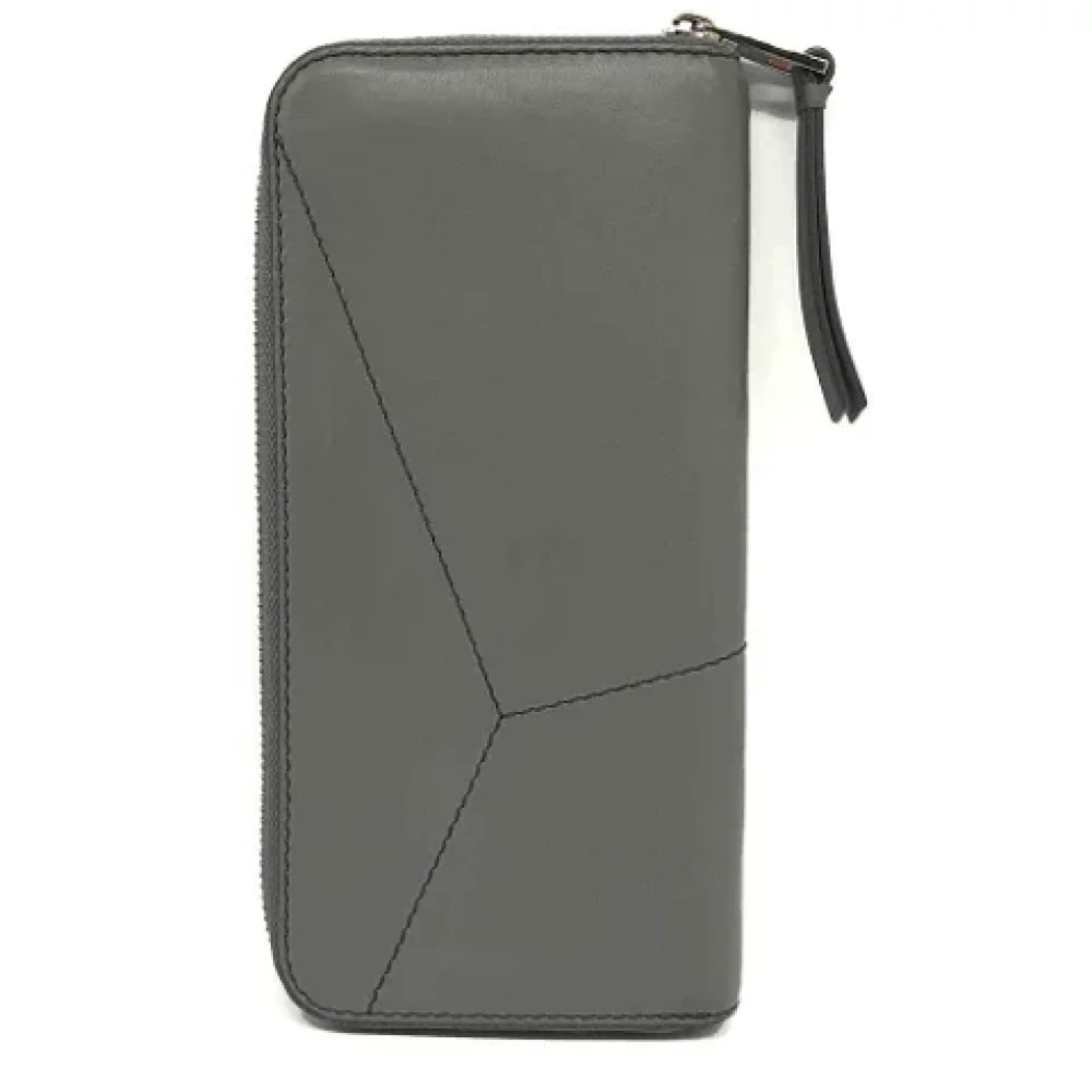 Loewe Pre-owned Leather wallets Gray Dames