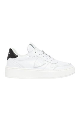 baskets-basses-a-plateforme-blanches-pour-enfants