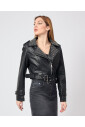 veste-courte-en-similicuir-noir-avec-clous
