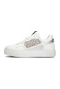 lage-sneakers-tavi