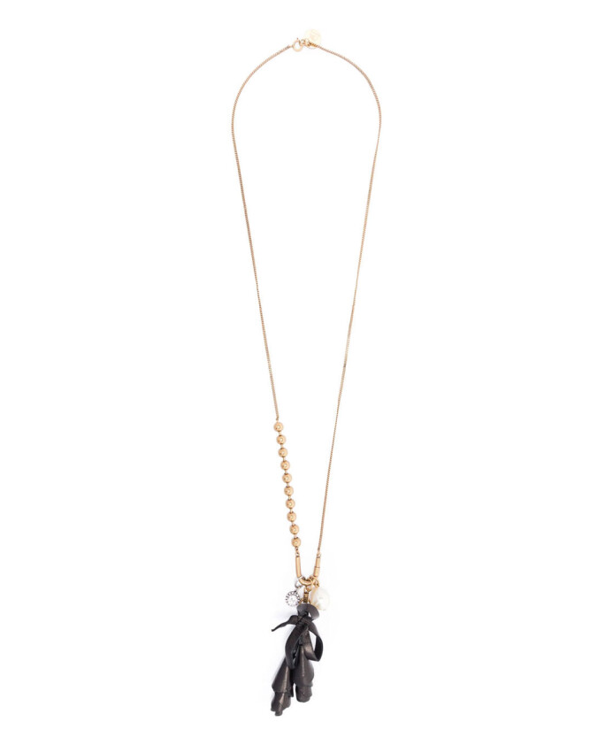 elegant-collier-avec-un-design-unique