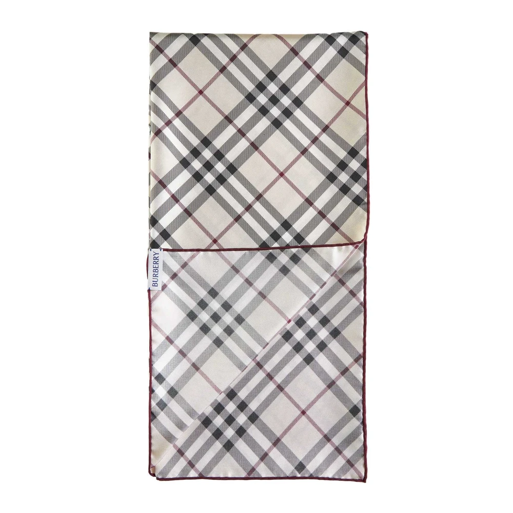 Burberry Modieuze Sjaals Collectie Multicolor Dames