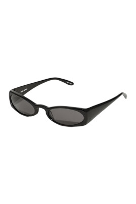 oversized-oval-sunglasses-with-dark-lenses