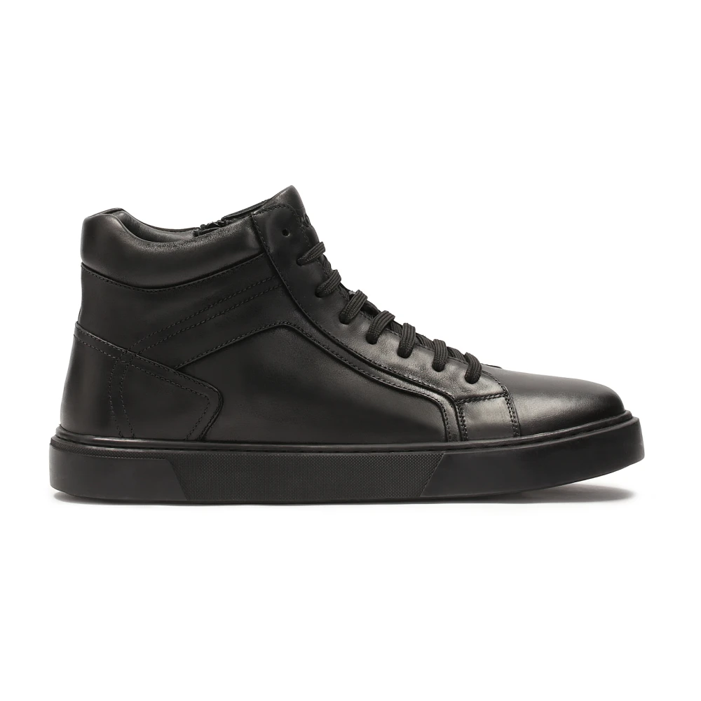 Kazar Comfortabele zwarte herensneakers met hoge schacht Heren Schoenen