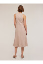 robe-evasee-avec-empiecement