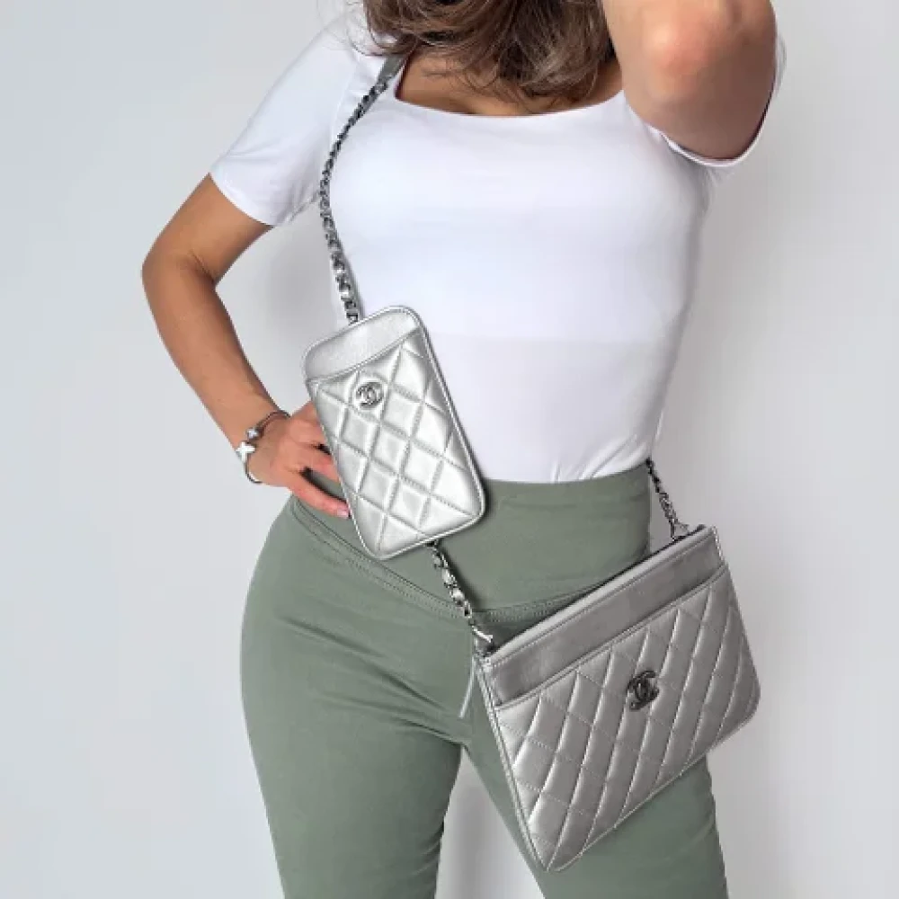 Chanel Vintage Pre-owned Leather chanel-bags Gray Dames
