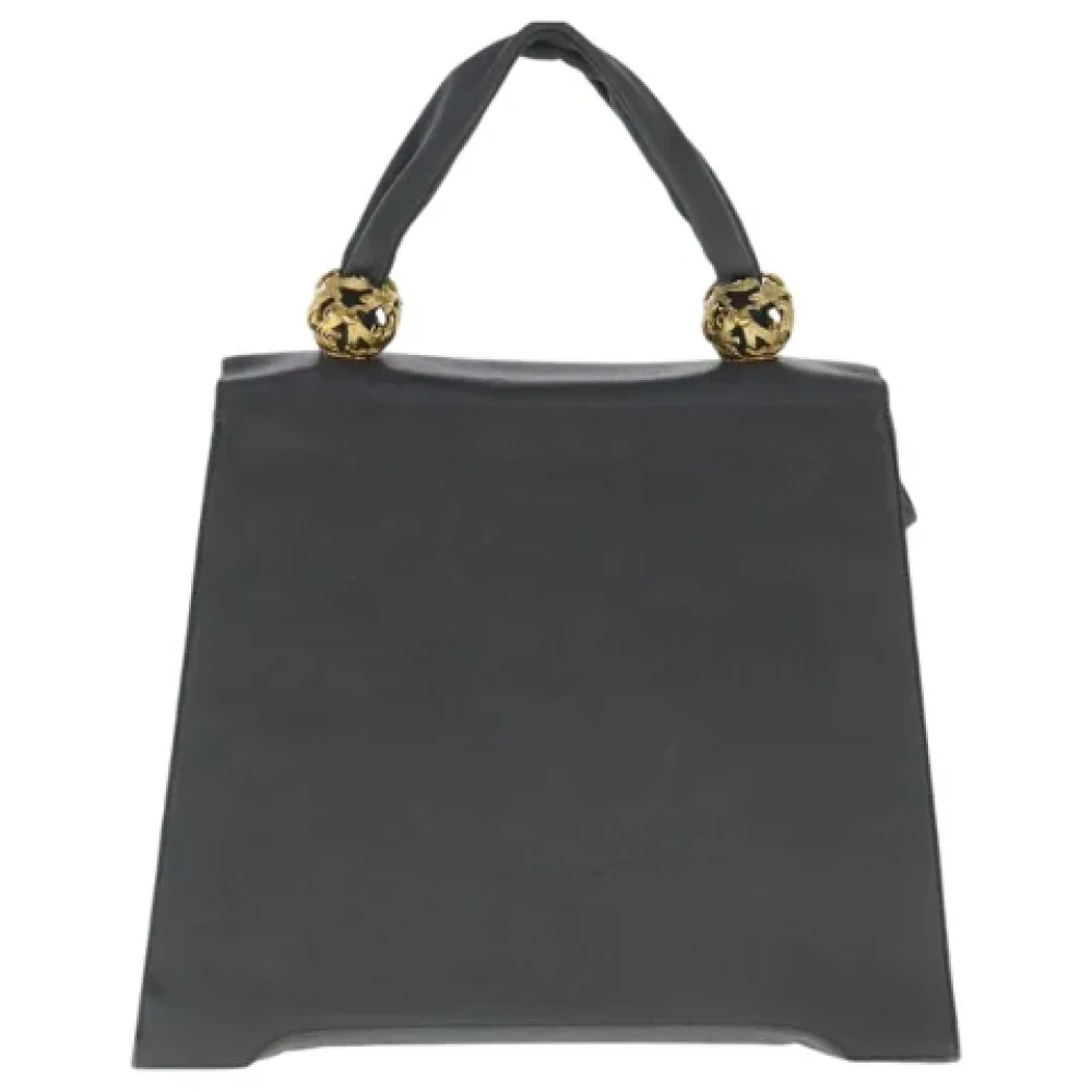 Salvatore Ferragamo Pre-owned Leather handbags Gray Dames