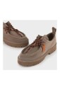 chaussures-plates-en-daim-a-lacets