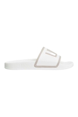 rubberized-logo-slipper