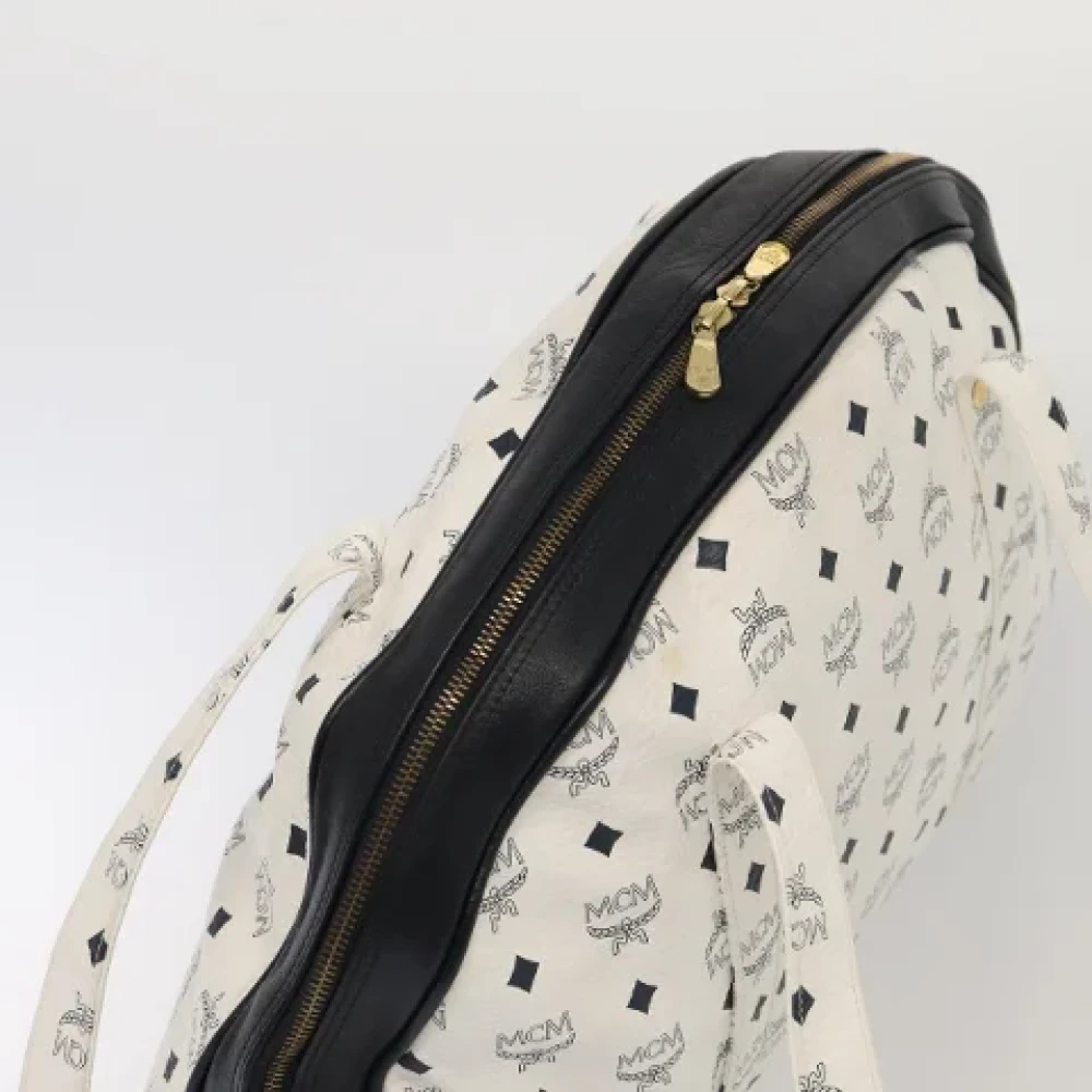 MCM Pre-owned Leather shoulder-bags White Dames