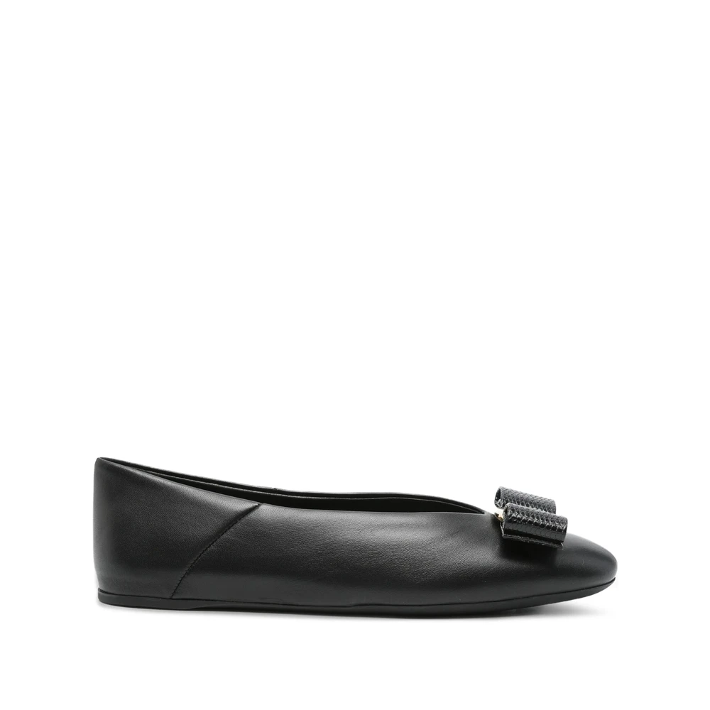 Ferragamo Women's Black Bow Slip-On Shoes Round Toe